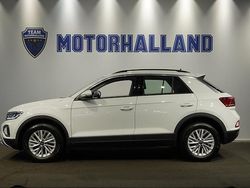 Vit Begagnad 2022 VW T-Roc Life SUV | 214 900 kr (Marknadspris)