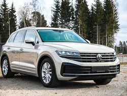 Begagnad 2024 VW Touareg SUV | 699 000 kr (Bra pris)