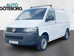 Vit (candy white ) Begagnad 2015 VW T5 Van | 117 900 kr (Marknadspris)