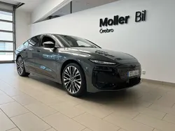 Grå (daytonagrå pärleffekt) Ny 2025 Audi e-tron S-Line SUV | 762 300 kr