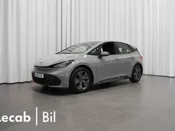 Ljusgrå (vapor grey) Begagnad 2022 Cupra Born Halvkombi | 269 500 kr (Marknadspris)