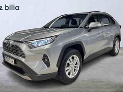 Silver Begagnad 2024 Toyota RAV4 Hybrid Active SUV | 384 900 kr (Superpris)