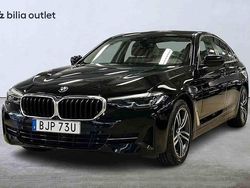 Svart Begagnad 2022 BMW 520 Sedan | 409 900 kr (Bra pris)