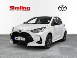 Silver Begagnad 2023 Toyota Yaris Hybrid Style Halvkombi | 279 900 kr (Lite dyr)