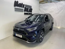 Blå Begagnad 2020 Toyota RAV4 Hybrid SUV | 349 900 kr (Marknadspris)