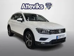 Vit Begagnad 2019 VW Tiguan Comfortline SUV | 289 900 kr (Marknadspris)