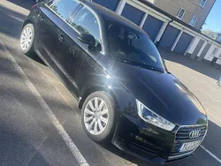 Svart Begagnad 2018 Audi A1 Sportback Halvkombi | 179 900 kr (Marknadspris)