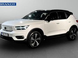 Vit Begagnad 2022 Volvo XC40 Plus SUV | 329 900 kr