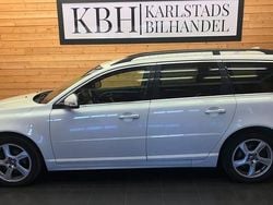 Vit Begagnad 2011 Volvo V70 Momentum Kombi | 69 900 kr (Marknadspris)