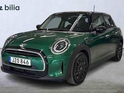 Grön Begagnad 2023 Mini Cooper Halvkombi | 249 900 kr