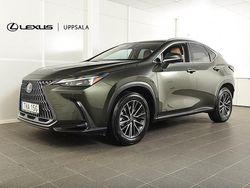 Grön Begagnad 2024 Lexus NX450h+ Business Edition SUV | 579 900 kr (Marknadspris)