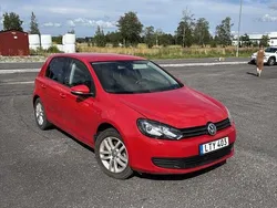 Röd Begagnad 2012 VW Golf VII Halvkombi | 62 000 kr (Marknadspris)