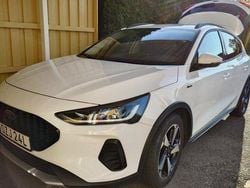 Vit Begagnad 2022 Ford Focus Halvkombi | 190 000 kr (Bra pris)