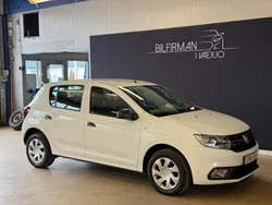 Vit Begagnad 2019 Dacia Sandero Halvkombi | 74 900 kr