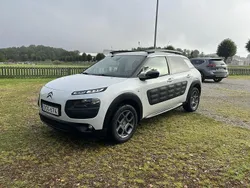 Vit Begagnad 2014 Citroën C4 Cactus Halvkombi | 112 900 kr (Marknadspris)