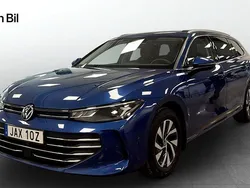 Blå Begagnad 2024 VW Passat Business Kombi | 349 900 kr (Dyr)