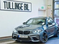 Grå Begagnad 2017 BMW M2 Sportkupé | 499 800 kr (Marknadspris)