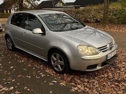 Silver Begagnad 2007 VW Golf V Sportline Halvkombi | 39 888 kr (Superpris)