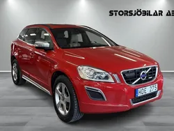Röd Begagnad 2013 Volvo XC60 R-Design SUV | 169 000 kr (Marknadspris)