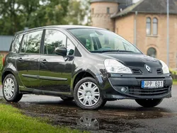 Svart Begagnad 2010 Renault Modus Minibuss | 33 000 kr