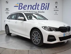 Vit Begagnad 2022 BMW 330e M Sport Kombi | 355 900 kr (Marknadspris)