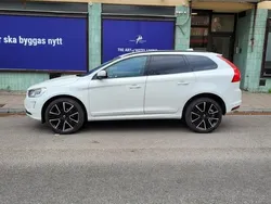 Vit Begagnad 2017 Volvo XC60 Kinetic SUV | 245 000 kr (Superpris)