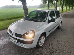 Grå Begagnad 2004 Renault Clio II Halvkombi | 9 900 kr (Superpris)