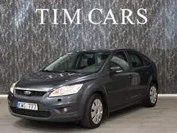 Grå Begagnad 2010 Ford Focus Platinum Halvkombi | 33 999 kr (Marknadspris)