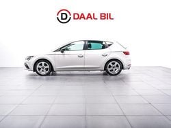 Vit Begagnad 2017 Seat Leon FR Halvkombi | 159 700 kr (Marknadspris)