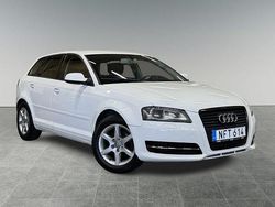 Vit Begagnad 2013 Audi A3 Sportback Attraction Halvkombi | 119 900 kr (Marknadspris)