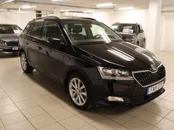 Svart Begagnad 2021 Skoda Fabia Kombi | 169 000 kr (Marknadspris)