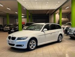 Vit Begagnad 2012 BMW 320 Kombi | 79 900 kr (Bra pris)