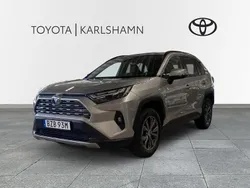 Silver Ny 2025 Toyota RAV4 Hybrid Executive SUV | 469 800 kr (Bra pris)