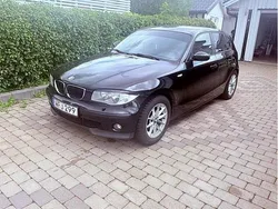 Svart Begagnad 2005 BMW 116 Advantage Halvkombi | 65 000 kr