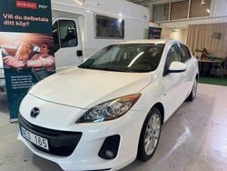 Vit Begagnad 2011 Mazda 3 Inclusive Halvkombi | 49 900 kr (Marknadspris)