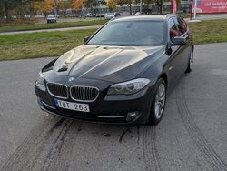 Svart Begagnad 2011 BMW 523 Kombi | 85 000 kr (Superpris)