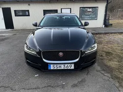 Svart Begagnad 2016 Jaguar XE Sedan | 145 000 kr (Marknadspris)