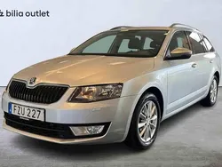 Silver Begagnad 2015 Skoda Octavia Kombi | 124 900 kr