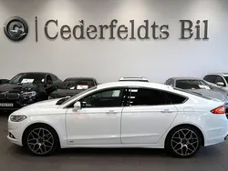 Vit Begagnad 2017 Ford Mondeo Business Edition Halvkombi | 169 900 kr (Marknadspris)