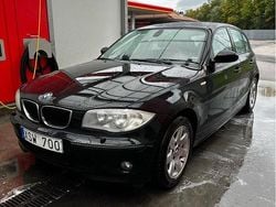Svart Begagnad 2006 BMW 118 Halvkombi | 26 500 kr (Superpris)