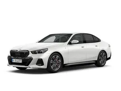 Vit Begagnad 2023 BMW i5 M Sport Sedan | 649 900 kr