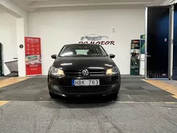 Svart Begagnad 2012 VW Polo Halvkombi | 54 900 kr (Marknadspris)