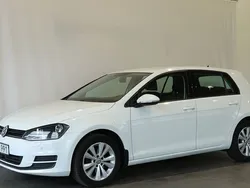 Vit Begagnad 2014 VW Golf VII Halvkombi | 128 900 kr (Marknadspris)
