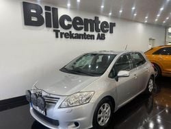 Silver Begagnad 2010 Toyota Auris Plus Halvkombi | 49 900 kr (Dyr)
