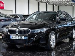 Svart Begagnad 2022 BMW 330e Kombi | 274 500 kr (Bra pris)