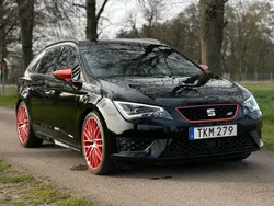 Svart Begagnad 2016 Seat Leon ST CUPRA Kombi | 165 000 kr (Marknadspris)