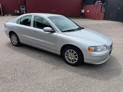 Grå Begagnad 2007 Volvo S60 Momentum Sedan | 39 900 kr