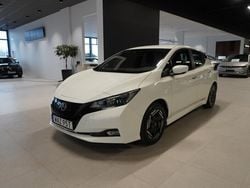 Vit Begagnad 2023 Nissan Leaf Acenta Halvkombi | 198 800 kr (Superpris)