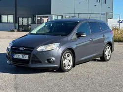 Grå Begagnad 2011 Ford Focus Trend Kombi | 39 900 kr (Marknadspris)