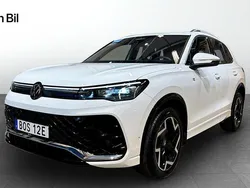 Vit Begagnad 2025 VW Tiguan R-line SUV | 489 900 kr (Lite dyr)
